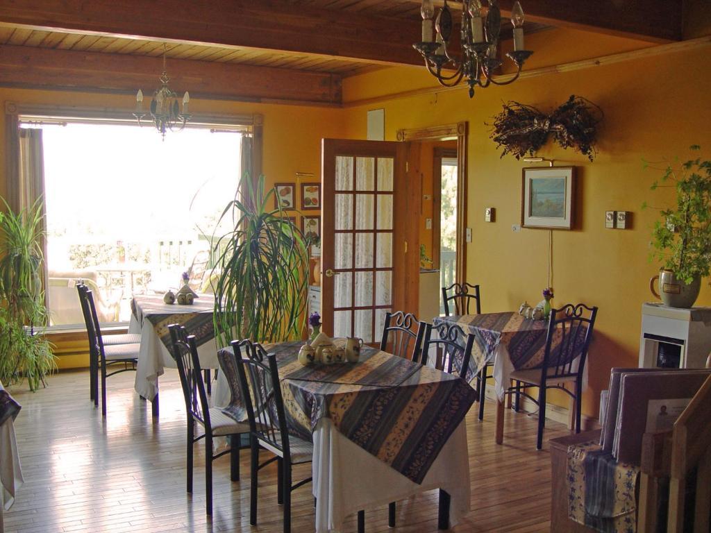 Gite La Halte Du Verger Bed And Breakfast Рив'єр-дю-Лу Екстер'єр фото