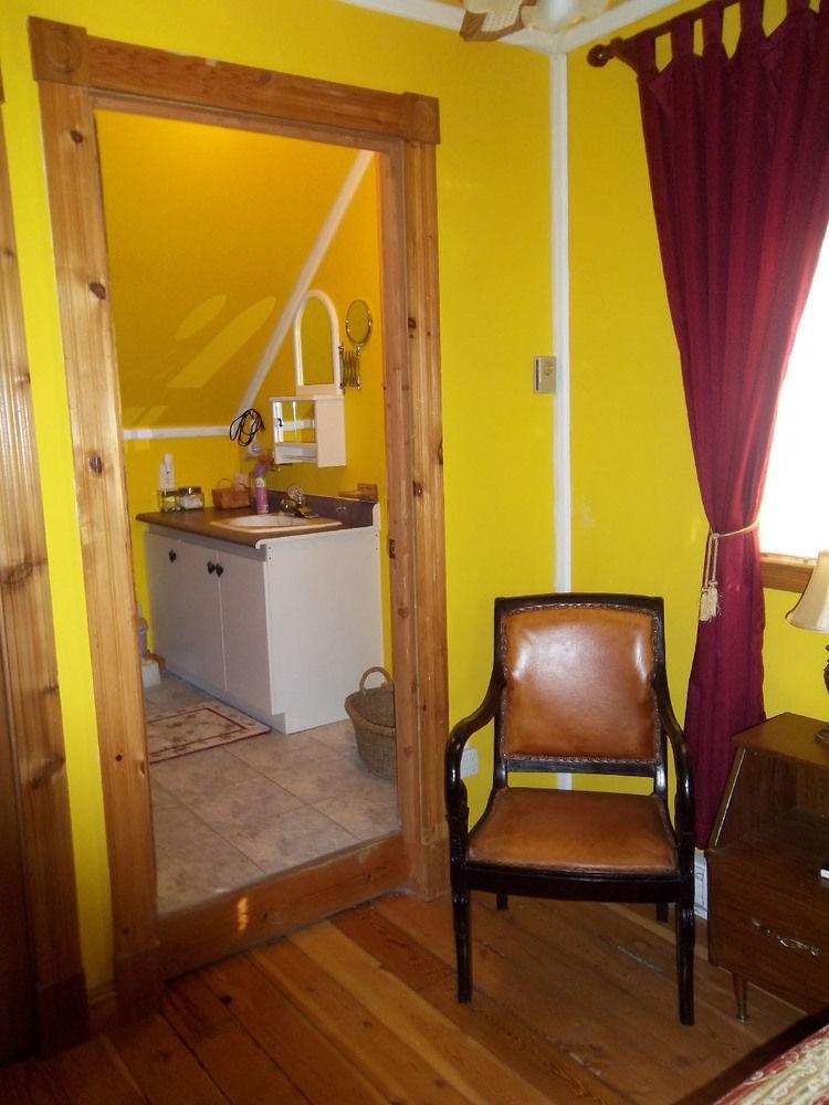 Gite La Halte Du Verger Bed And Breakfast Рив'єр-дю-Лу Екстер'єр фото