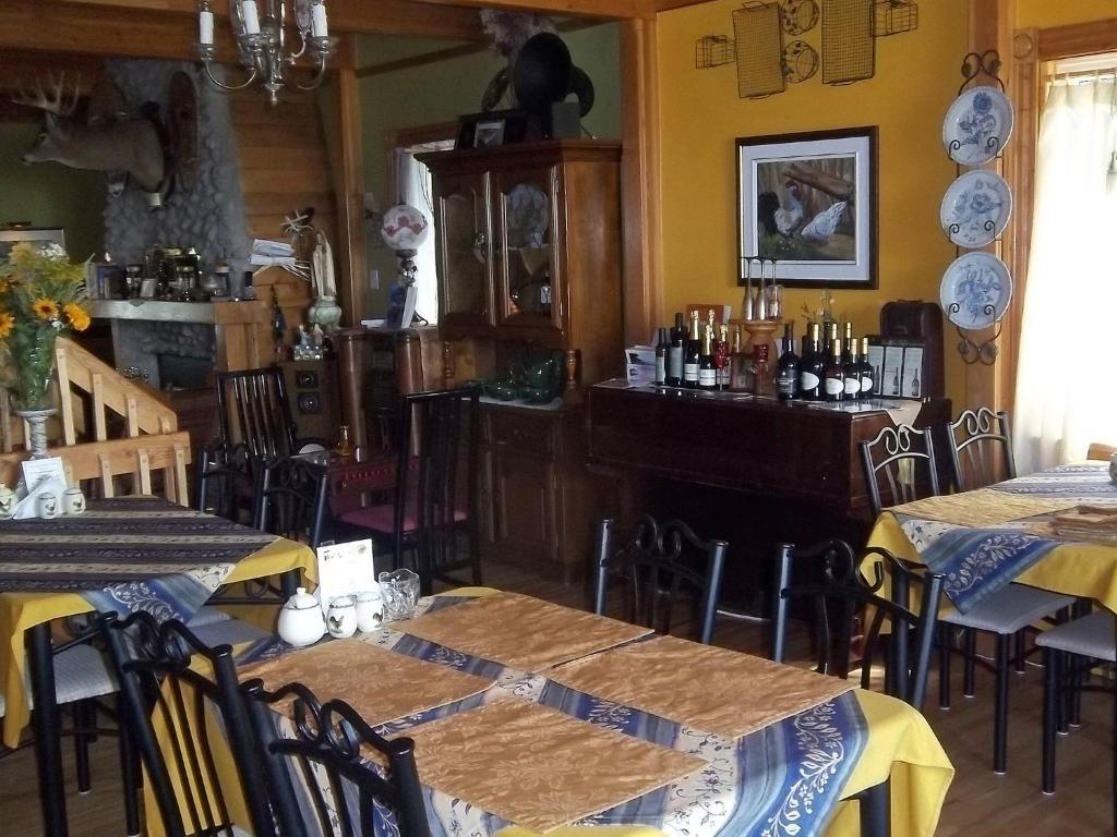 Gite La Halte Du Verger Bed And Breakfast Рив'єр-дю-Лу Екстер'єр фото