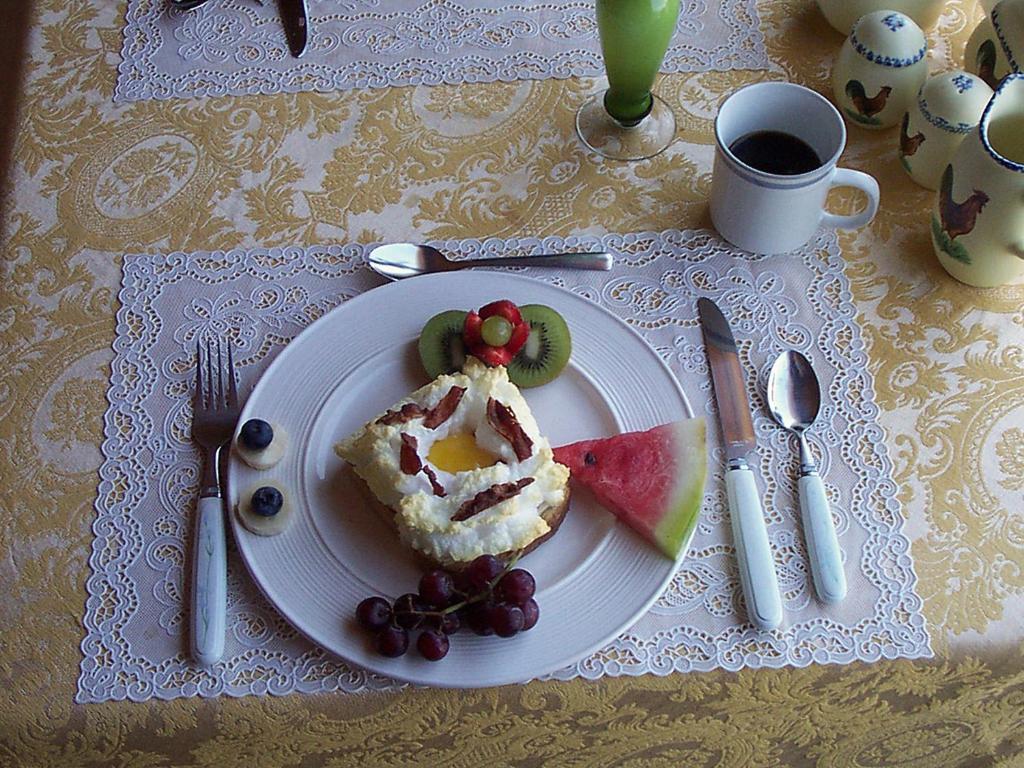 Gite La Halte Du Verger Bed And Breakfast Рив'єр-дю-Лу Екстер'єр фото