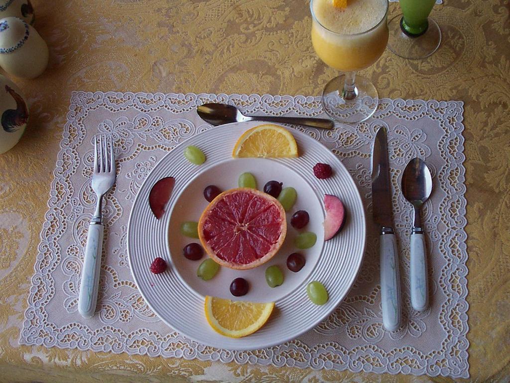Gite La Halte Du Verger Bed And Breakfast Рив'єр-дю-Лу Екстер'єр фото