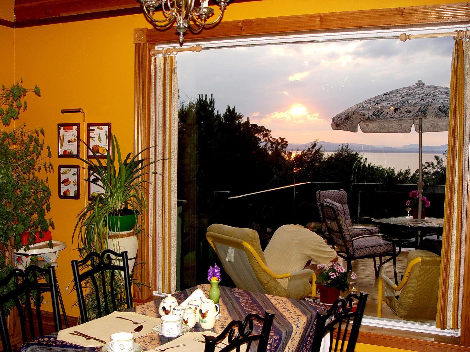 Gite La Halte Du Verger Bed And Breakfast Рив'єр-дю-Лу Екстер'єр фото
